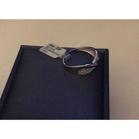 1 Ct Pave Round Cut Sim Diamond Crossover Band Ring Sz 9~Platinum/925 SS - Picture 3 of 3